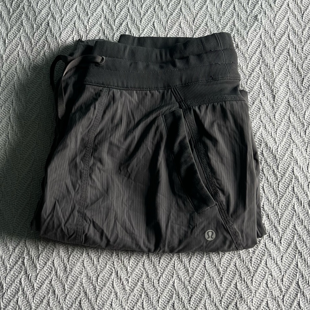 Lululemon grey pants
